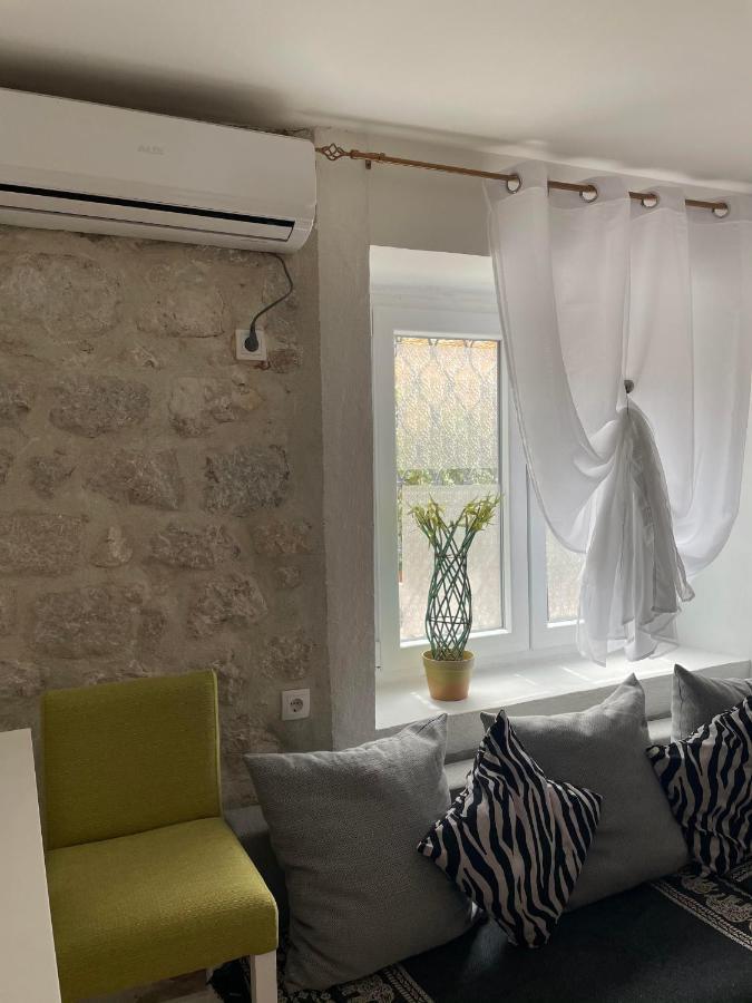 Appartamento Cozy Little House Cattaro Esterno foto