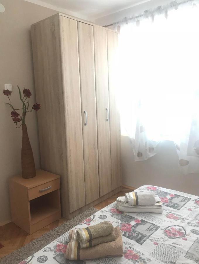Appartamento Cozy Little House Cattaro Esterno foto