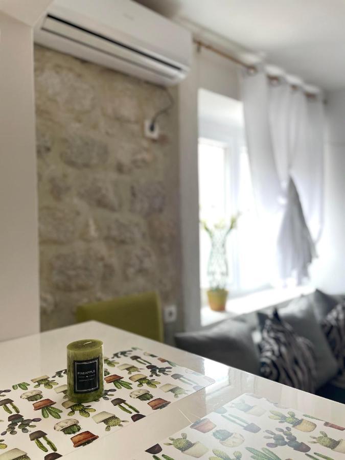 Appartamento Cozy Little House Cattaro Esterno foto